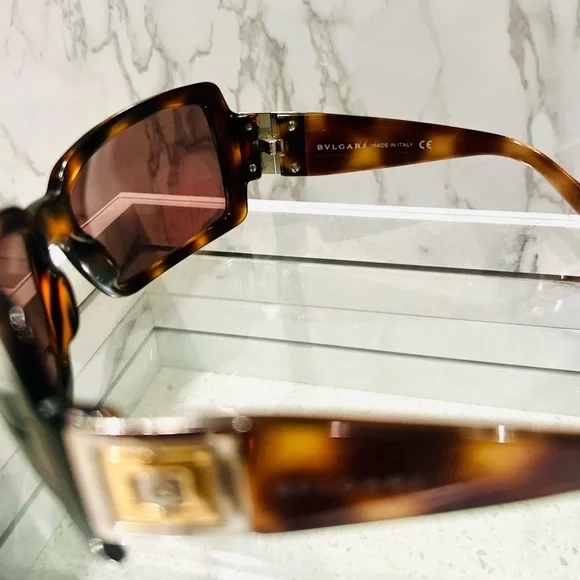 Bulgari Tortoise Shell Sunglasses - Picture 4 of 15